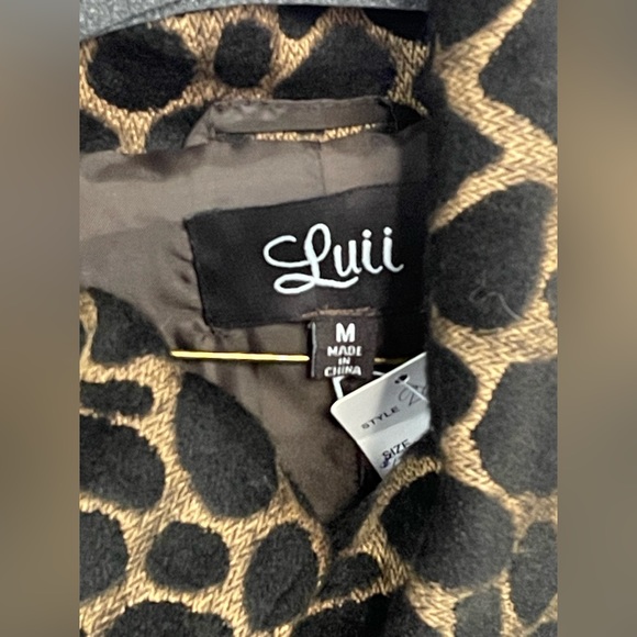 🤎Anthropologies Luii M Leopard Print Big Button Coat - Picture 3 of 4